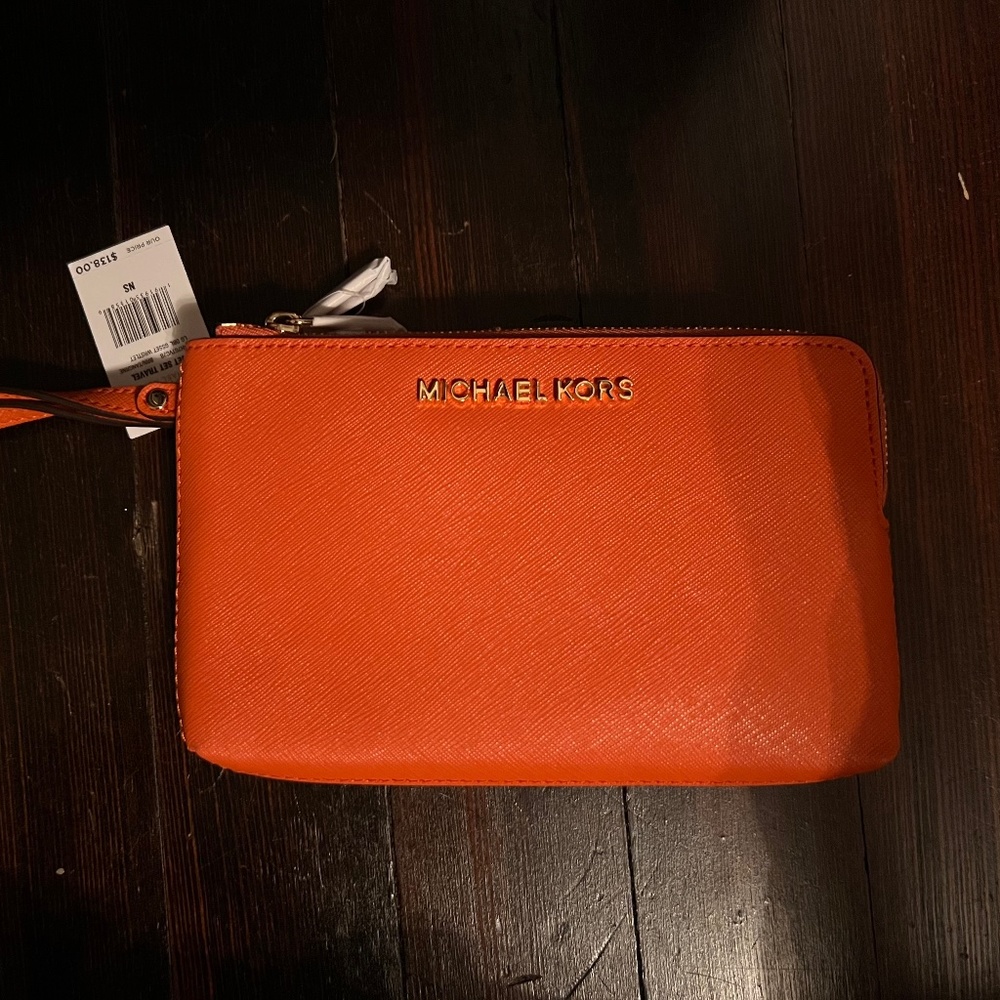 Michael Kors wristlet